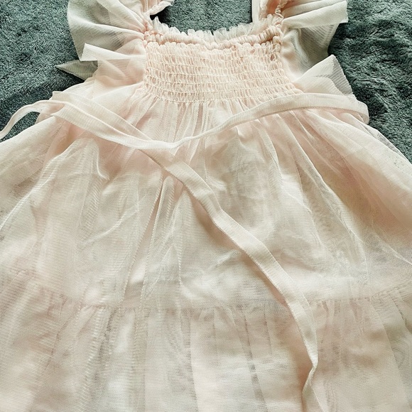 Cutest dusty pink/peach color dress 3D flowers in size 18M plus a NWOT headband - Picture 2 of 8